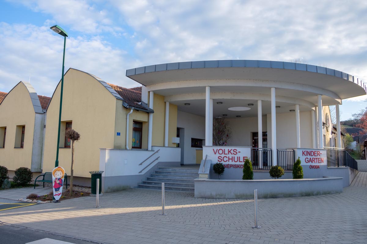 Unterwart látkép
